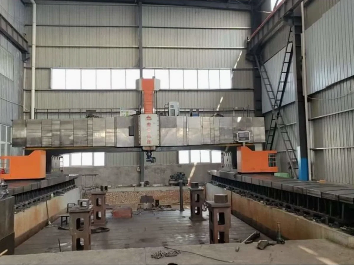 8 m CNC gantry machining center inside the Linyao workshop